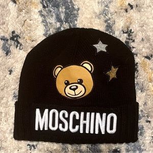 Moschino beanie ✨💫
